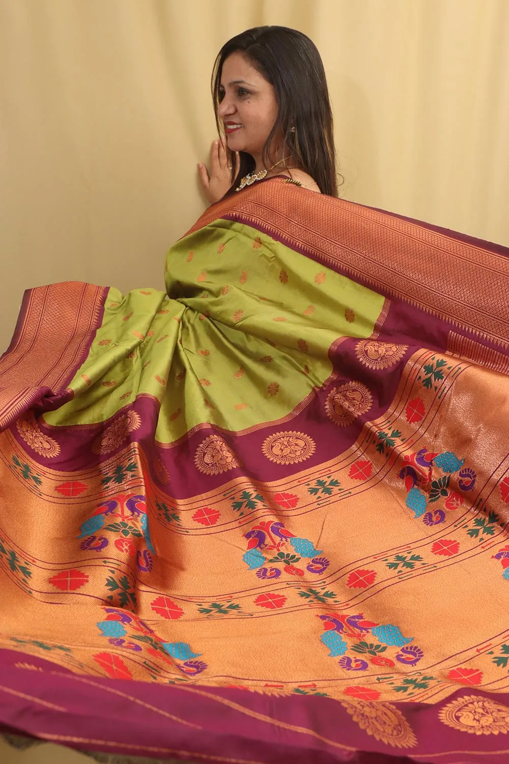 Stunning Green Paithani Silk Saree With Maharani Pallu