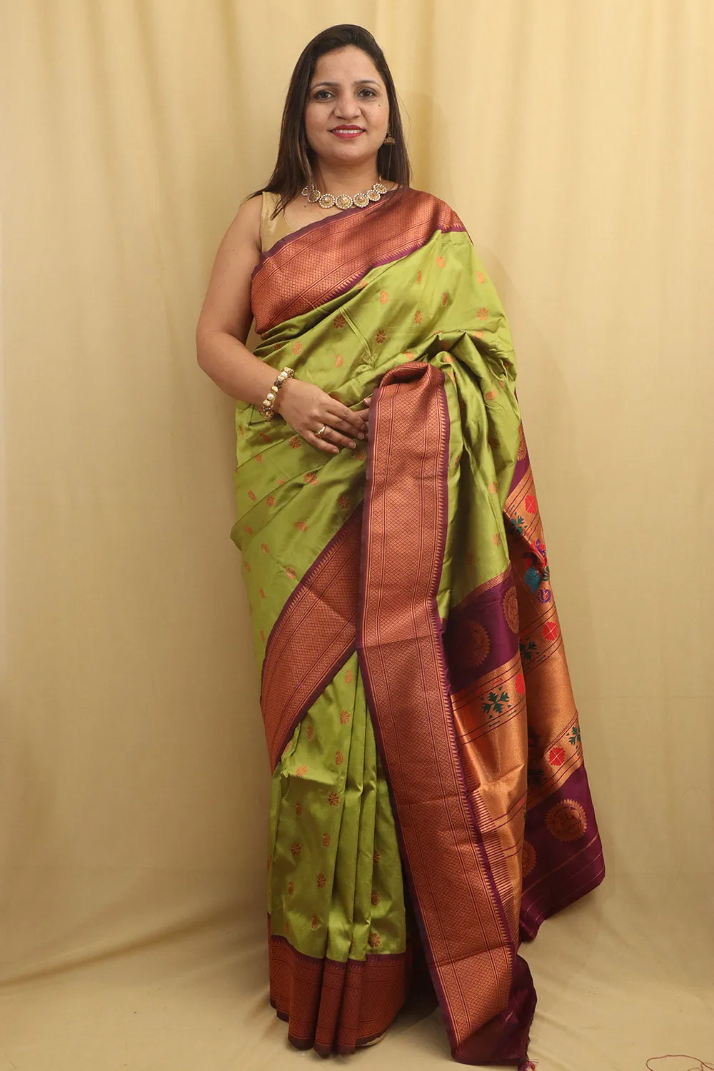 Stunning Green Paithani Silk Saree With Maharani Pallu